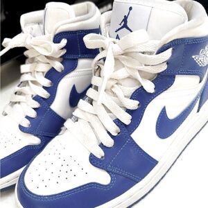 Kentucky blue Jordans size 5.5 women’s in good condition